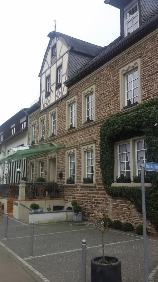 Landgasthaus Am Ufer ทราเบิน-ทราร์บาค ภายนอก รูปภาพ